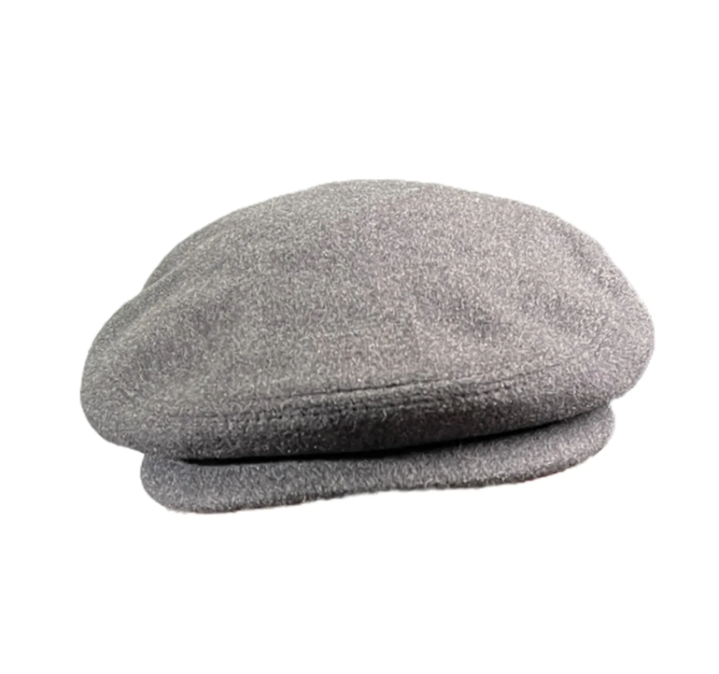 Cappello vintage da uomo modello coppola di colore grigio chiaro